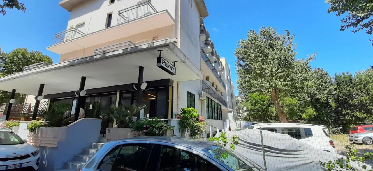 Hotel Penny Римини Экстерьер фото